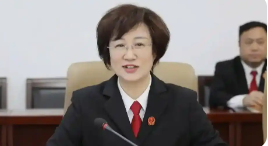 当上法院院长后，她的办公室和休息室合计68.7平方米，超出规定44.7平方米